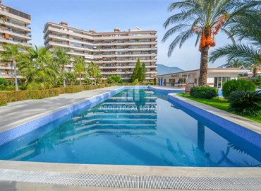 Two-bedroom apartment in a residence with rich facilities, 200 meters from the beach, Tosmur, Alanya, 115 ID-7541 фото-1
