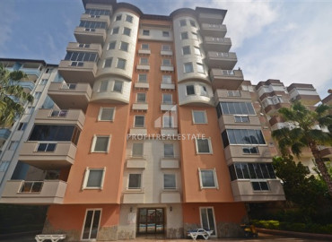 Large two-bedroom apartment in the very center of Alanya, by the Cleopatra beach, at a great price! ID-7548 фото-1