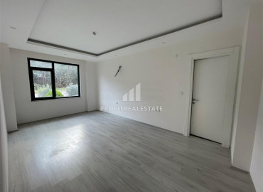 Spacious two-level apartment, with three bedrooms and a separate kitchen, in Kargicak, Alanya, 260 m2 ID-7616 фото-9