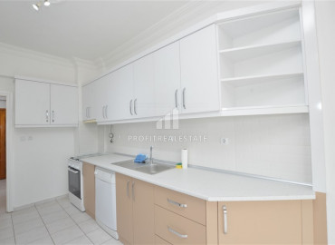 Two-bedroom apartment with a separate kitchen, close to the sea in the center of Alanya at a great price! ID-7628 фото-4