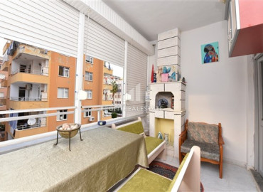 Недорогая вторичная недвижимость: трехкомнатная квартира в 200м от моря с мебелью и техникой в Махмутларе ID-7658 фото-15