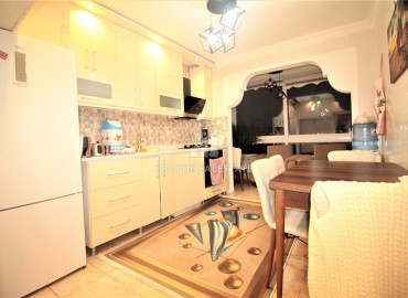 Квартира с тремя спальнями и отдельной кухней для большой семьи в микрорайоне Давултепе, района Мезитли. ID-7676 фото-8
