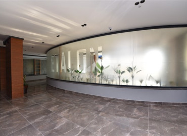 Двухкомнатная квартира с интерьером от дизайнера в комплексе с бассейном в Махмутларе ID-7680 фото-13
