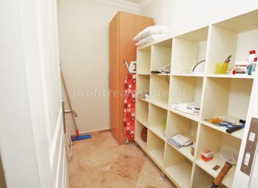 Квартира с полным пакетом мебели и бытовой техники в хорошем комплексе в Махмутларе, 125 кв.м., ID-0565 фото-33}}