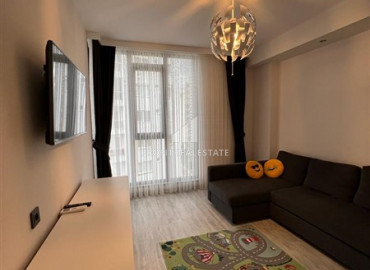 Меблированная трехкомнатная квартира с отдельной кухней на высоком этаже в резиденции премиум класса в Махмутларе ID-7771 фото-10}}