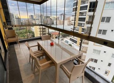 Меблированная трехкомнатная квартира с отдельной кухней на высоком этаже в резиденции премиум класса в Махмутларе ID-7771 фото-13}}