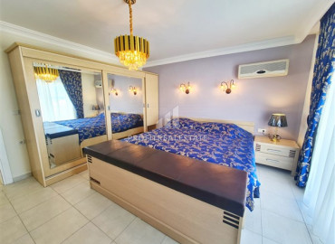 Two-level apartment with three bedrooms, a private jacuzzi and a large terrace of 70 m2, Mahmutlar, Alanya, 240 m2 ID-7820 фото-4