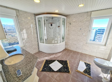 Two-level apartment with three bedrooms, a private jacuzzi and a large terrace of 70 m2, Mahmutlar, Alanya, 240 m2 ID-7820 фото-12