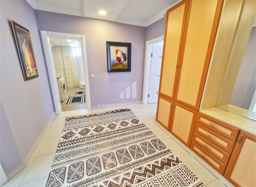 Two-level apartment with three bedrooms, a private jacuzzi and a large terrace of 70 m2, Mahmutlar, Alanya, 240 m2 ID-7820 фото-14