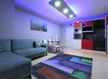 Меблированная двухкомнатная квартира в микрорайоне Чифтликкёй района Енишехир ID-7860 фото-6