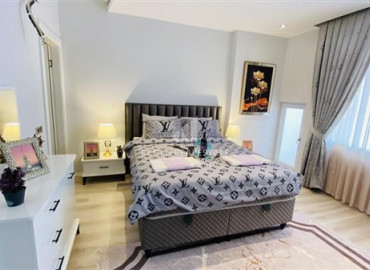 Furnished view apartment with three bedrooms and a separate kitchen in the new residence of Mahmutlar ID-7863 фото-8