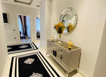 Furnished view apartment with three bedrooms and a separate kitchen in the new residence of Mahmutlar ID-7863 фото-11