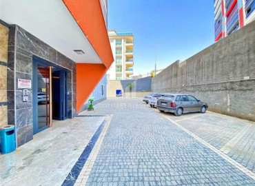 Furnished view apartment with three bedrooms and a separate kitchen in the new residence of Mahmutlar ID-7863 фото-14