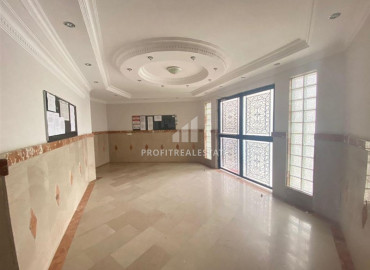 Apartment 2 + 1 with a designer interior in a residence with facilities in Mahmutlar ID-7895 фото-21