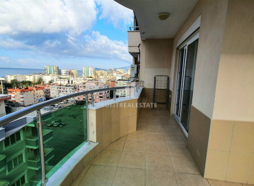 Two bedroom apartment, with a separate kitchen, equipped with furniture and appliances, 250 meters from the sea, Mahmutlar, Alanya, 120 m2 ID-7903 фото-9