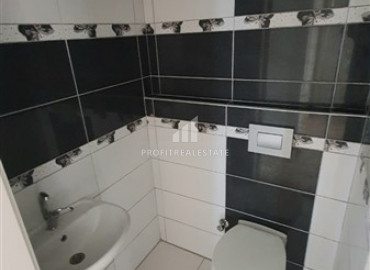 Two bedroom apartment, with a separate kitchen, equipped with furniture and appliances, 250 meters from the sea, Mahmutlar, Alanya, 120 m2 ID-7903 фото-14