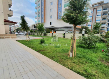Two bedroom apartment, with a separate kitchen, equipped with furniture and appliances, 250 meters from the sea, Mahmutlar, Alanya, 120 m2 ID-7903 фото-19