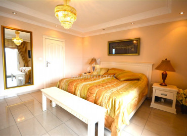 Spacious furnished duplex 2 + 1 with excellent views of the mountains and the sea on the main street of Mahmutlar ID-7906 фото-8