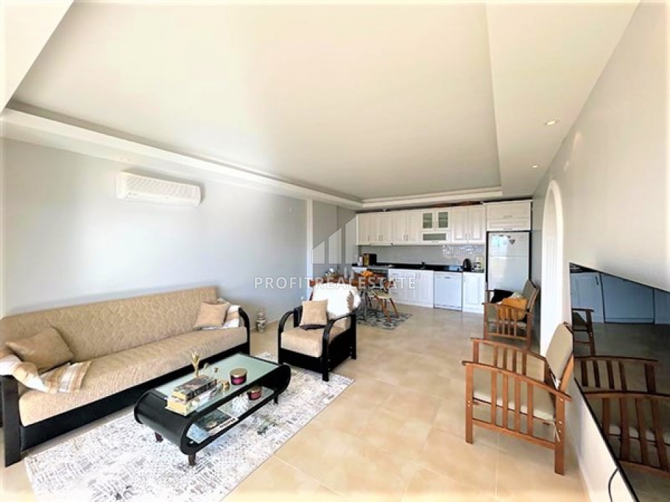 Furnished apartment 2 + 1 in a residence with facilities 600m from the sea in Tosmur ID-7910 фото-2