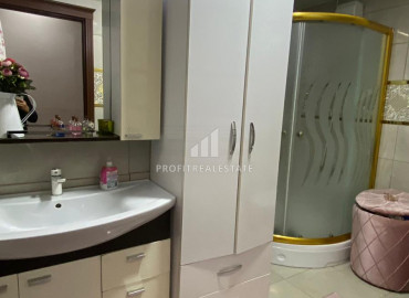 Apartment with three bedrooms and a separate kitchen in a residence with a swimming pool, in the area of Mersin - Soli ID-7915 фото-18}}