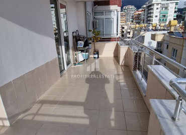 Large two bedroom apartment with a separate kitchen 300m from the sea in Mahmutlar ID-7944 фото-10