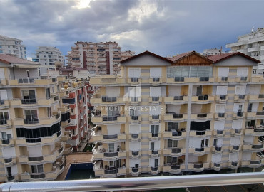 Large two bedroom apartment with a separate kitchen 300m from the sea in Mahmutlar ID-7944 фото-12