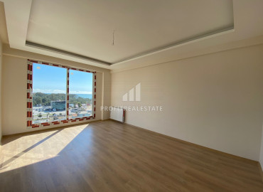 Spacious new two-bedroom apartment 350m from the sea in Mersin Davultepe ID-7948 фото-7}}