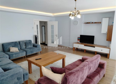 Large duplex 4 + 1 with a separate kitchen, overlooking the mountains and the fortress of Alanya in Cikcilli 370x270 }}