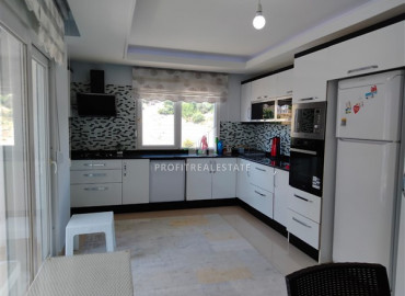 Large duplex 4 + 1 with a separate kitchen, overlooking the mountains and the fortress of Alanya in Cikcilli ID-7954 фото-5