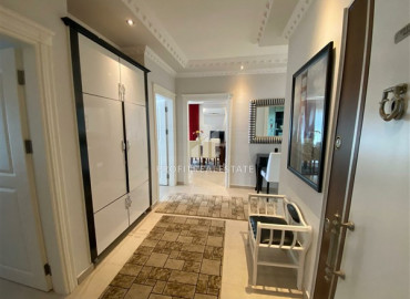 Two-storey apartment with three bedrooms, furnished, just 100 meters from the sea, Mahmutlar, Alanya, 150 m2 ID-7960 фото-22