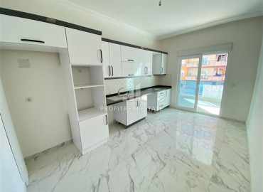 Two bedroom apartment, with a separate kitchen, 350 meters from the sea, in Mahmutlar, Alanya, 120 m2 ID-7990 фото-3