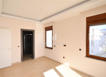 View inverted duplex 2 + 1 in a residence with good facilities, in the center of the Oba district ID-8018 фото-9