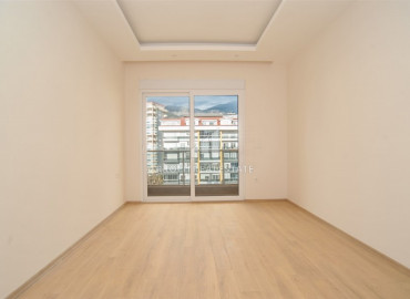 New 2 + 1 apartment with a separate kitchen in a premium class residence in Mahmutlar ID-8052 фото-9