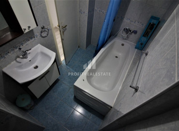 Inexpensive resale property: furnished two bedroom apartment 300m from the sea in Mahmutlar ID-8068 фото-8