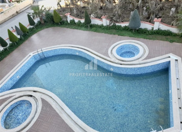 Furnished one-bedroom apartment, with mountain views, 150 meters from the center of Mahmutlar, Alanya, 70 m2 ID-8074 фото-13