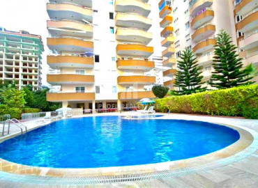 Two bedroom apartment with a good layout on the main street of Mahmutlar, 400m from the sea ID-8082 фото-1