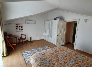 Большой меблированный дуплекс с одной спальней с видом на море и горы в районе Алании - Демирташ ID-8129 фото-4