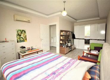 Просторная квартира с двумя спальнями, 120м² в 200м от моря в районном центре Эрдемли, Арпачбахшиш ID-8146 фото-6
