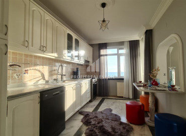 Furnished apartment, layout 2 + 1, with sea views, Mahmutlar, Alanya, 135 m2 ID-8149 фото-8