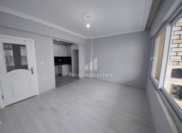 Inexpensive two bedroom apartment, renovated, in the center of Mahmutlar, Alanya, 110 m2 ID-8164 фото-6