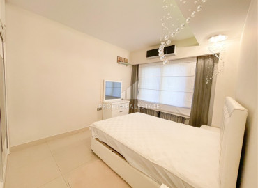 One-bedroom apartment with sea view in a luxury residence Mahmulara ID-8166 фото-5