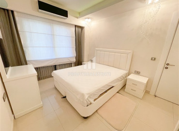 One-bedroom apartment with sea view in a luxury residence Mahmulara ID-8166 фото-6