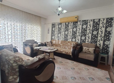 Inexpensive apartment 2 + 1 with a separate kitchen 300m from the sea, in an urban-type house in Mahmutlar ID-8178 фото-2