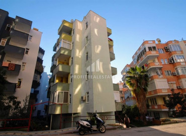 Inexpensive two-bedroom apartment 450m from the sea, in an urban-type building in Mahmutlar ID-8200 фото-10