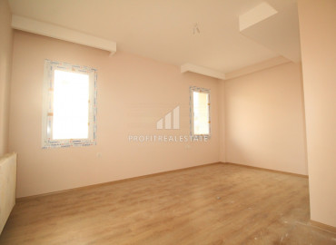 Spacious garden duplex 3 + 1 in a new residence 100m from the sea in Teje, Mersin ID-8242 фото-13