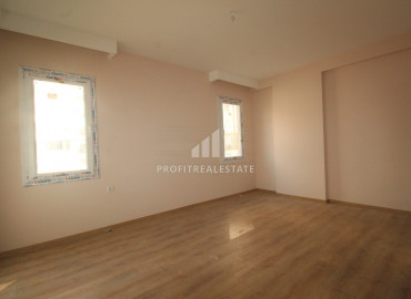 Spacious garden duplex 3 + 1 in a new residence 100m from the sea in Teje, Mersin ID-8242 фото-17