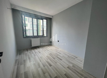 Новая двухкомнатная квартира с отличным расположением в микрорайоне Соли, Мерсин ID-8243 фото-8
