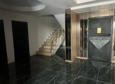Новая двухкомнатная квартира с отличным расположением в микрорайоне Соли, Мерсин ID-8243 фото-11