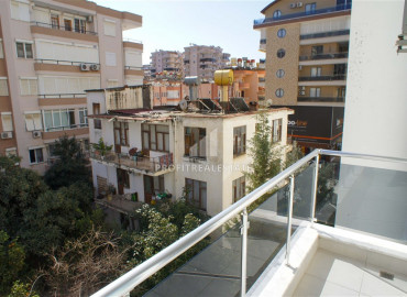 Furnished one-bedroom apartment, on the main street 400m from the sea in Mahmutlar ID-8256 фото-5