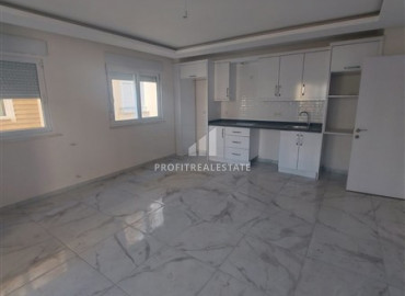 Two bedroom apartment, unfurnished, in the center of Mahmutlar, Alanya, 105 m2 ID-8271 фото-3